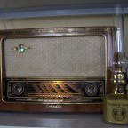 Ehrich & Graetz Matador-Lampe 15''' mit meinem Graetz Comedia 4R-216-Röhrenradio